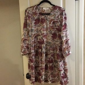 Vince Camuto Flowy Floral dress size small
